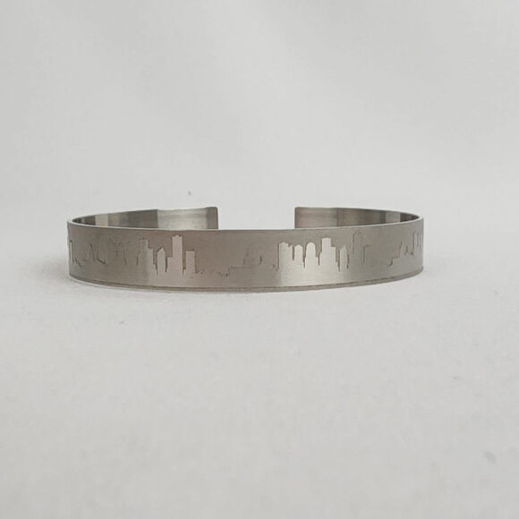 eLiasz and eLLa Silver Tone City Skyline Skinny Cuff Bracelet - Picture 2 of 9